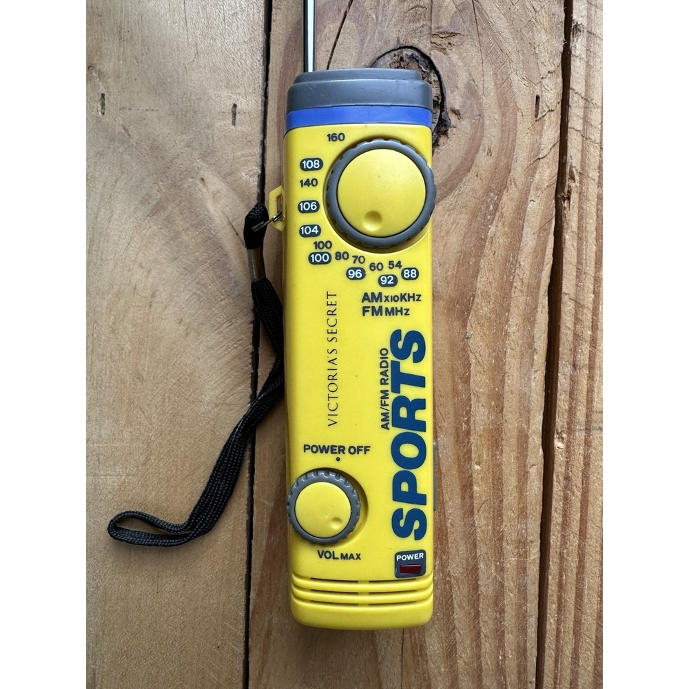 VTG Yellow Sports Stylish AM/ FM Pocket Radio Hand Strap 90s Style Tested Works